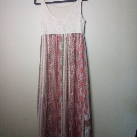 Live To Be Spoiled Dress L Sleeveless High Low Hem Crochet Top Detail Pattern - Picture 6 of 16